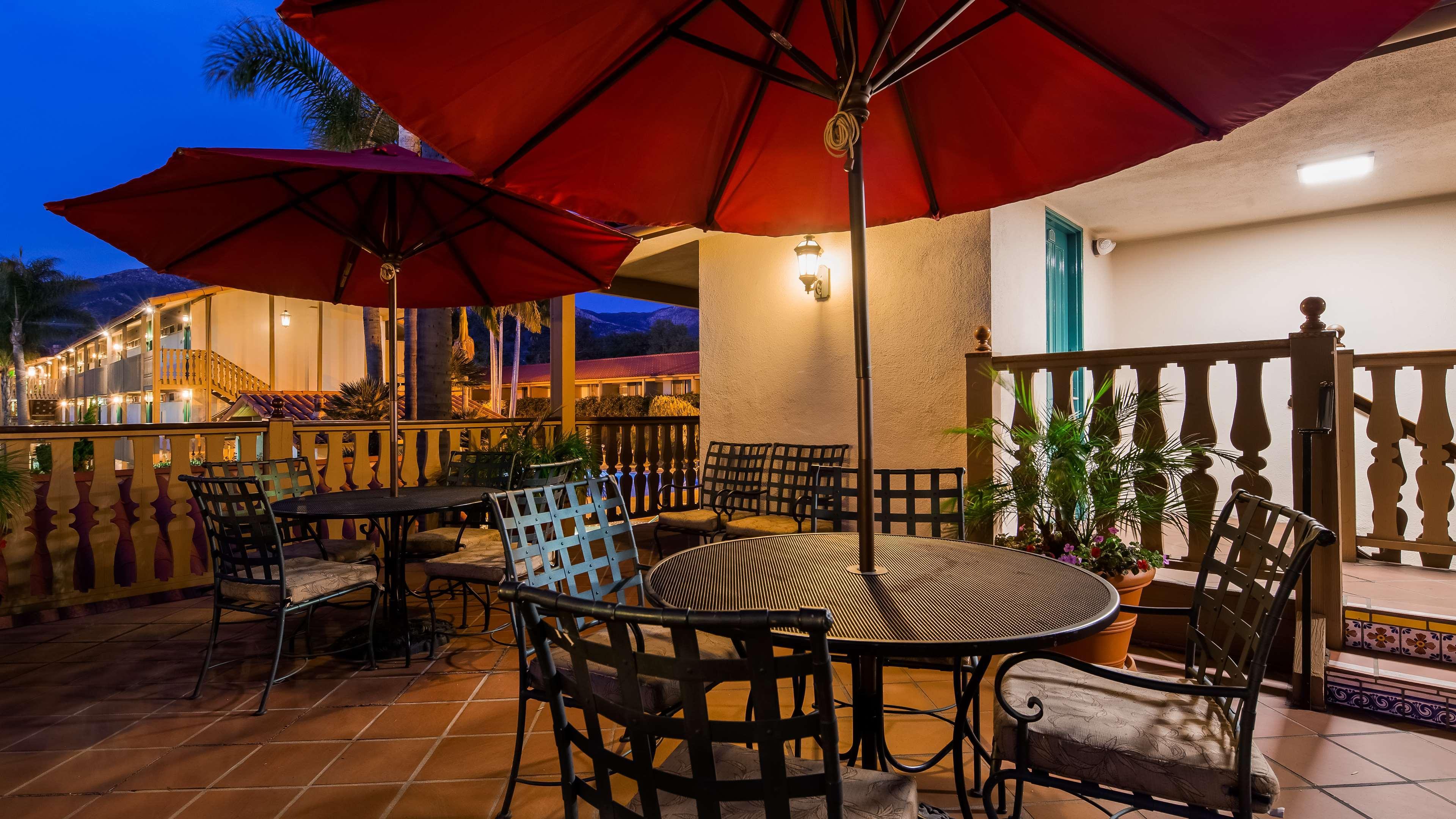 Best Western Plus Pepper Tree Inn Santa Bárbara Exterior foto